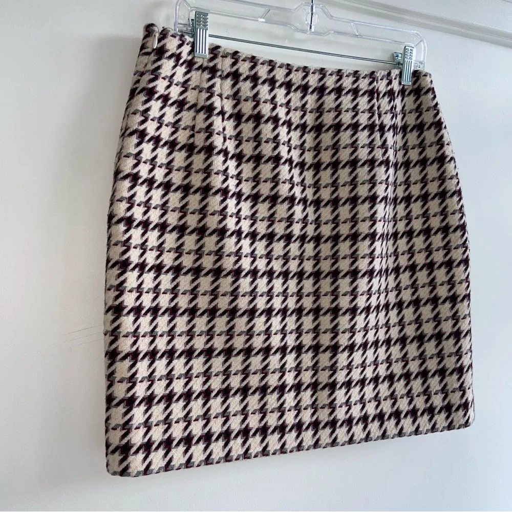 White House Black Market Houndstooth Boot Skirt - Picture 1 of 5